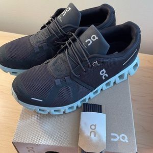 ON Running Cloud 5 Slip in Sneakers Women Size 8.5 Color Magnate Surf